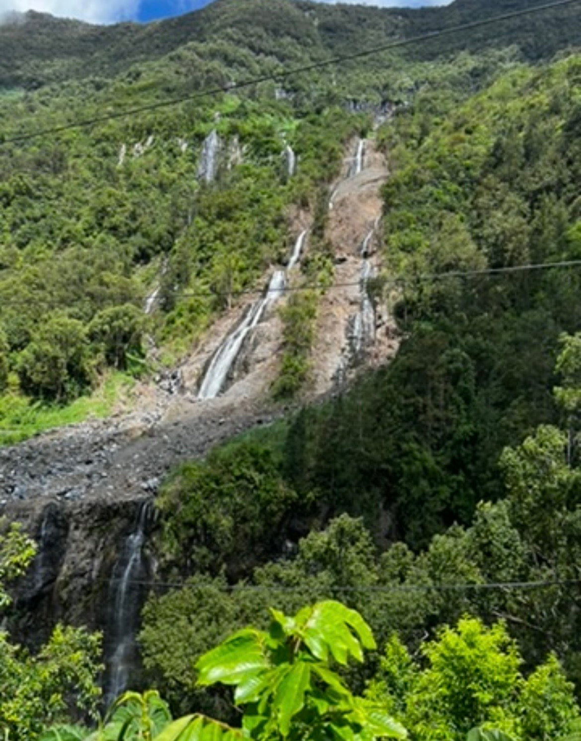 📍Cascade Voile de la Mariée à La Réunion - Salazie ( Est)